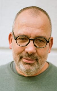 Headshot of Andreas Bernard